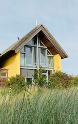 Ferienhaus in Heiligenhafen - Ostsee - Reetdachhaus Nr. 8 "Sonne und mehr" im Strand Resort - Bild 2