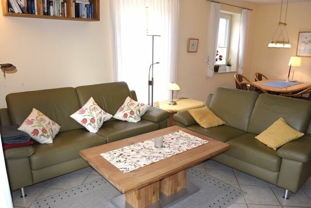 Ferienwohnung in Sch&ouml;nberger Strand - Bittner, Frauke & L&auml;u, Karin: Ferienwohnung "Hinterm Deich" - Bild 2