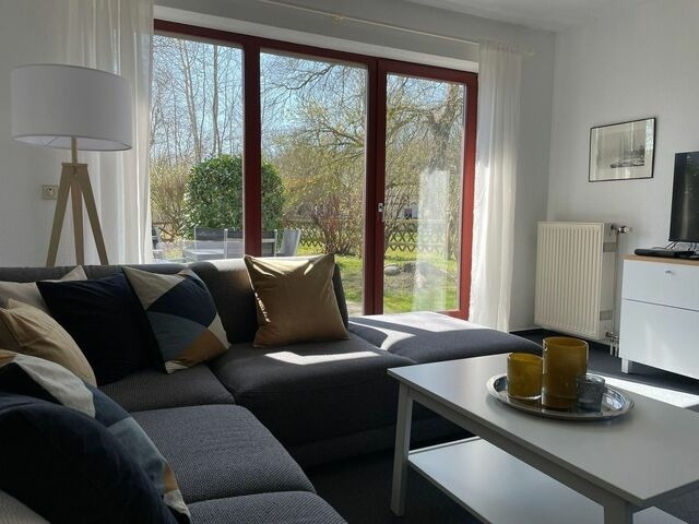 Ferienwohnung in Gustow - Ferienwohnung "Peter Pan" mit Sonnenterrasse & Garten zwischen Strand, Wald & Wiese auf Rügen! - Bild 4