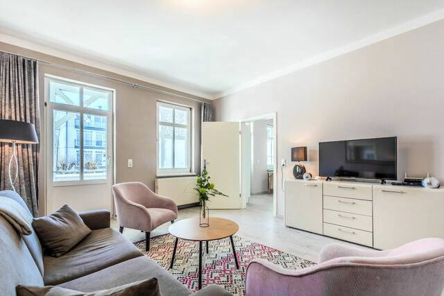 Ferienwohnung in Binz - Villa Iduna / Ferienwohnung No. 11 - 1. OG mit Balkon nach Osten - Bild 3