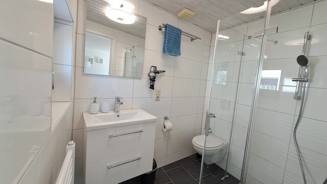 Ferienwohnung in Altenkirchen - Ferienwohnung Gartenblick - Bild 14