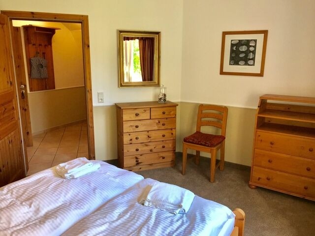 Ferienwohnung in Glowe - Ein Steinwurf zum Ostseestrand: Ferienwohnung Martha mit Terrasse - Bild 7