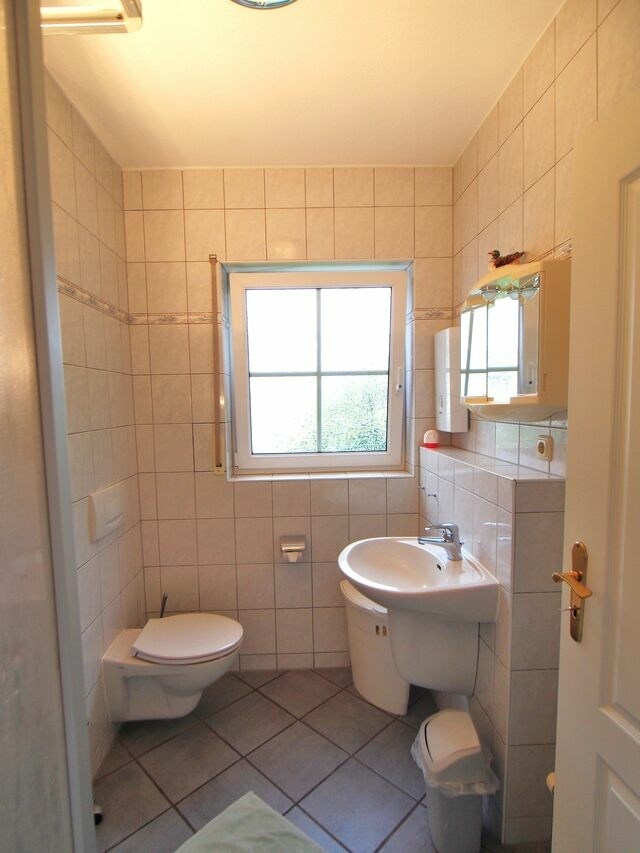 Ferienwohnung in Ostseeheilbad Zingst - Birkmaase 16 - Komfort FeWo im 4-Sterne-Ferienhaus Manuela EG - Bild 8
