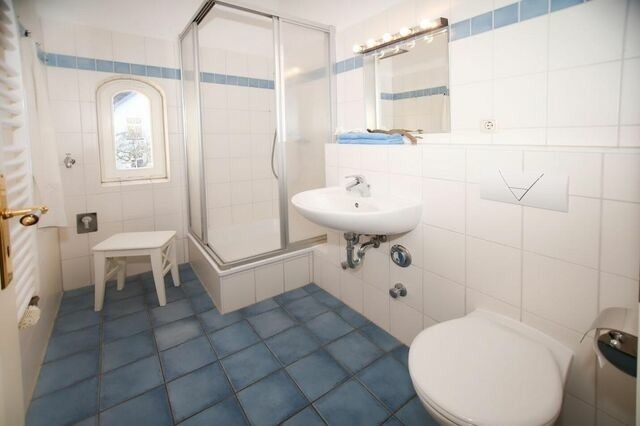 Ferienwohnung in K&uuml;hlungsborn - Villa Gl&uuml;ck Auf - 08-06 - Bild 3
